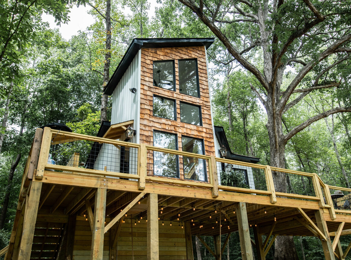 The Ultimate Treehouse Airbnb Is In Charlotte, NC Discover The Carolinas