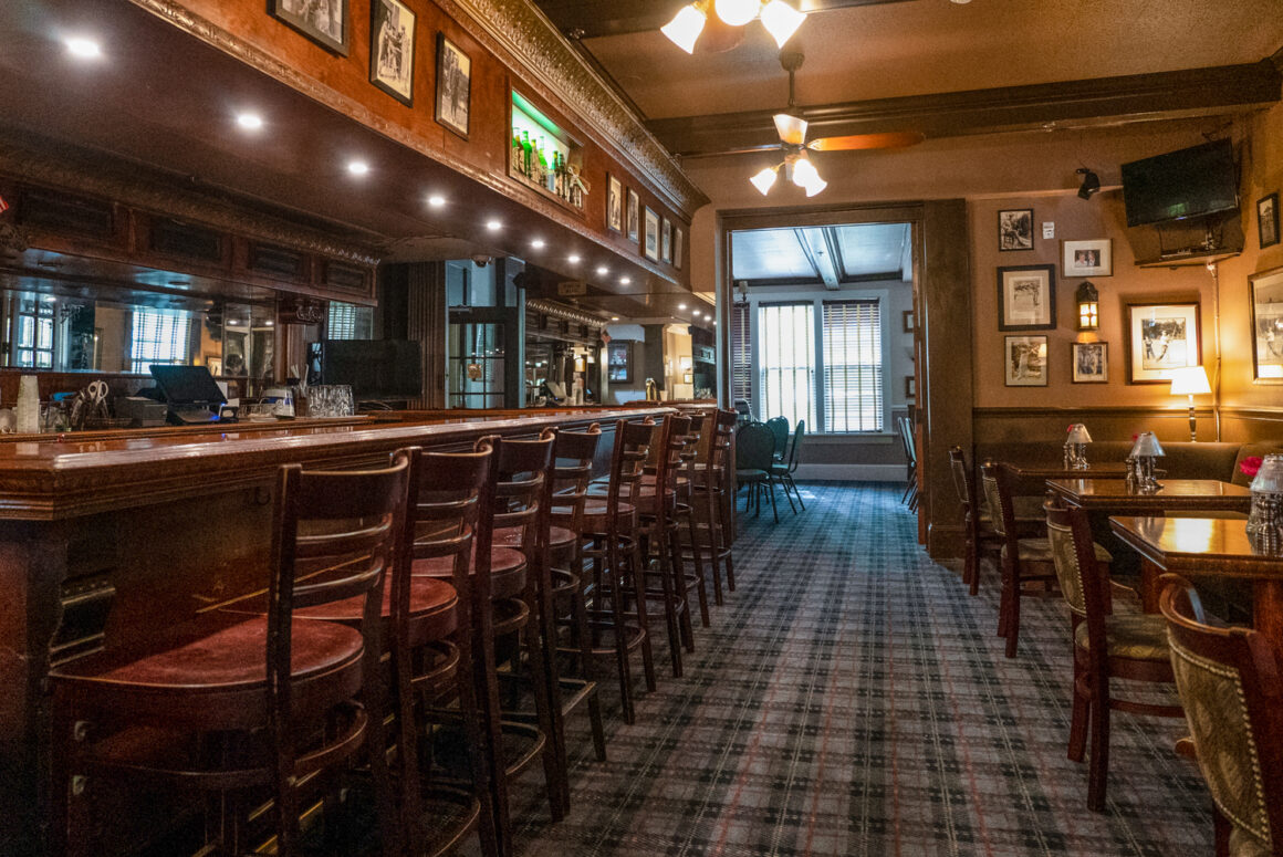 Downtown Pinehurst Restaurant - Mr. Bs Pub