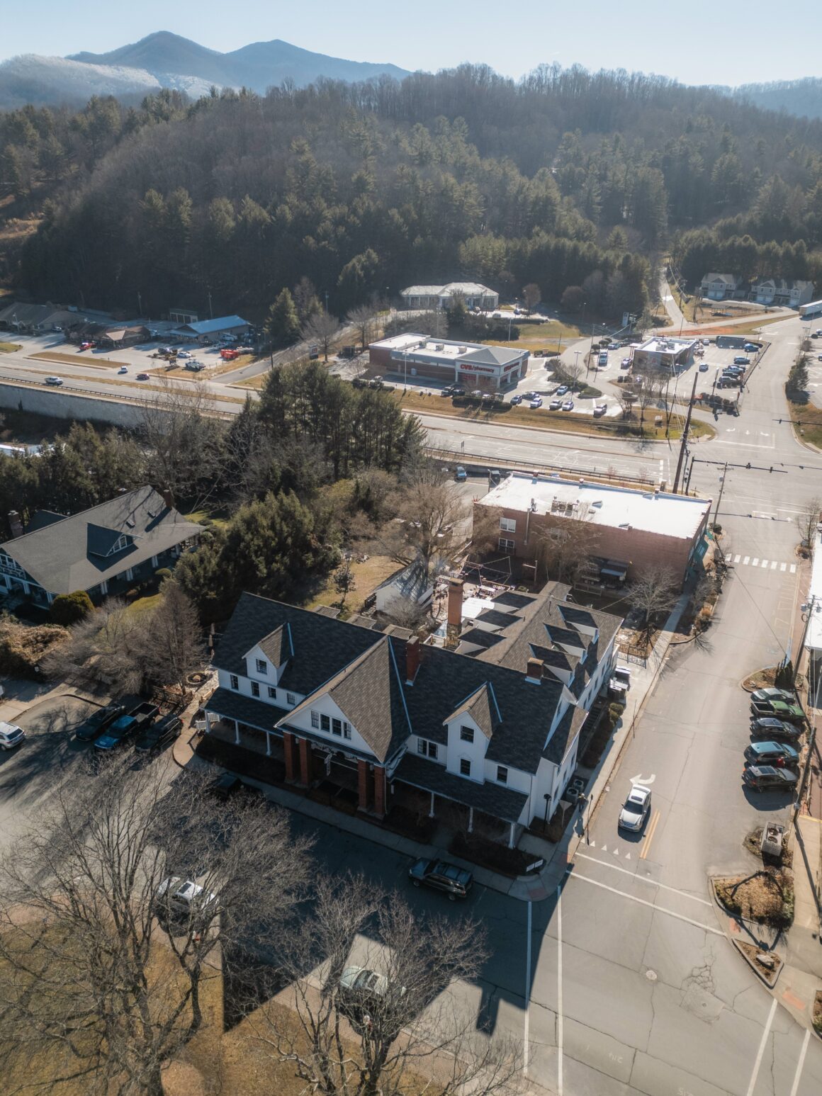 burnsville nc hotel nuwray